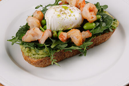 Тост с креветками