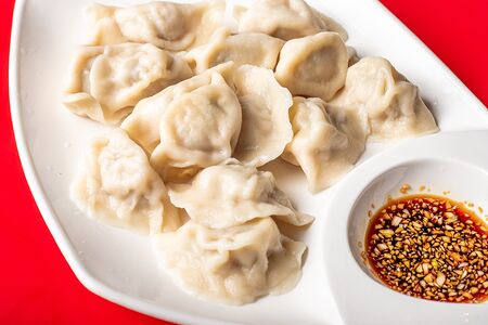 Пельмени с говядиной и луком