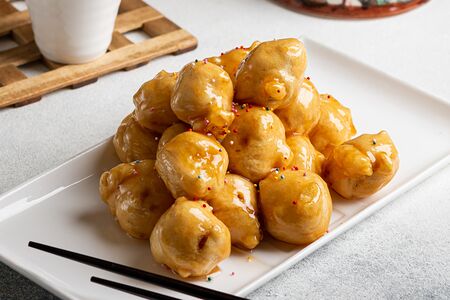 Яблоки в карамели