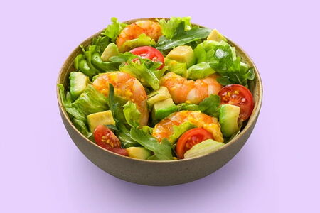 Салат с креветкой и руколой