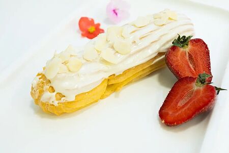 Эклер с маскарпоне