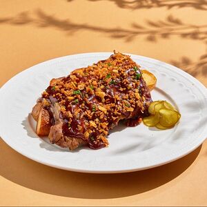 Свиные ребра в соусе BBQ с беби-картофелем