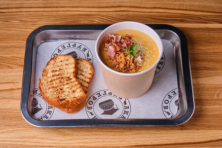 Сырный суп с беконом Яс