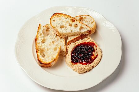 Паштет из копченой курицы с луковым конфитюром