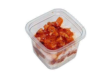 Трайфл с лососем и соусом сладкий чили