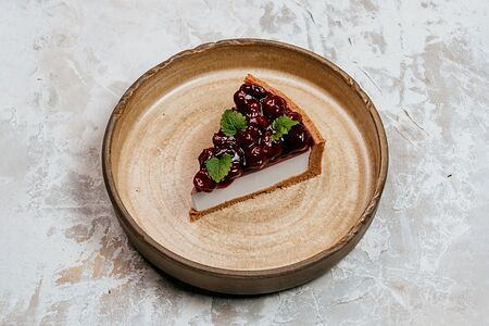 Чизкейк с вишней