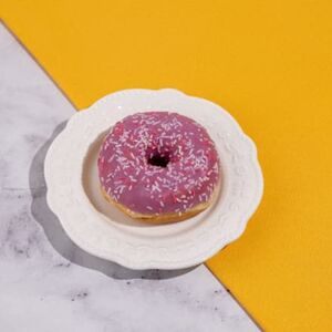Пончик Ягодный микс с начинкой