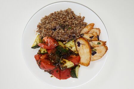 Гречка с цыпленком су-вид 