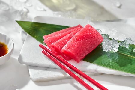 Сашими с тунцом