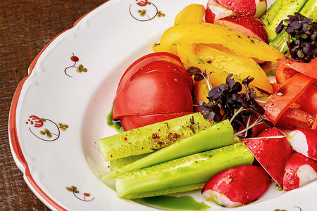 Свежие овощи с грядки