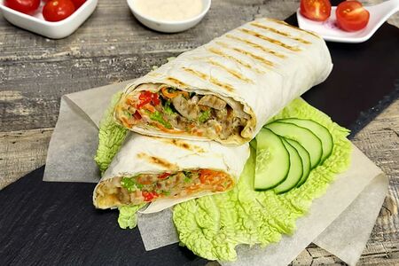 Шаверма одинарная в лаваше