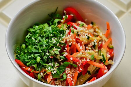 Салат Овощной в азиатском стиле 