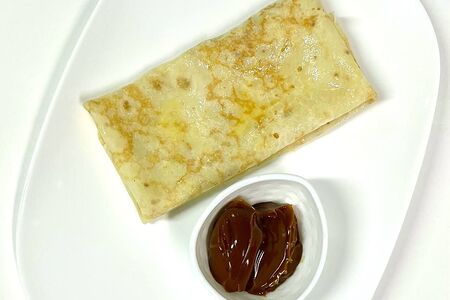 Блин с вареной сгущенкой