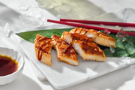 Сашими с копченым угрем