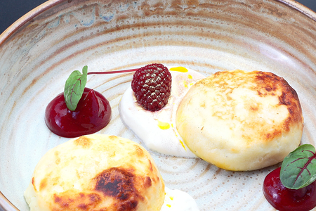 Сырники с клюквой