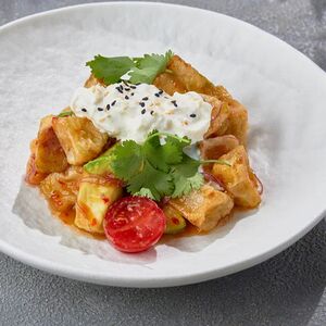 Салат с баклажаном и страчателлой