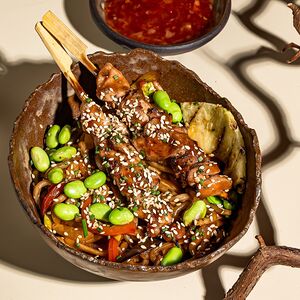 Тюко-соба с курицей и ананасом