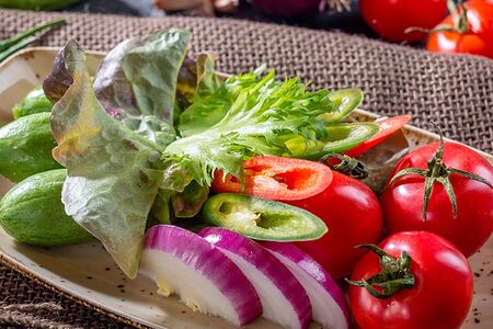 Овощи свежие