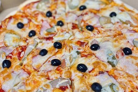 Пицца с карбонадом