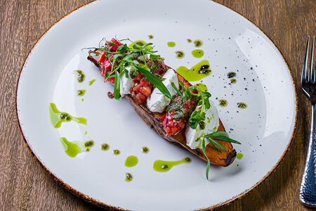 Батат с козьим сыром 