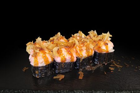 Мураками с гребешком