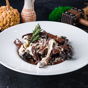 Гренки с сырным соусом