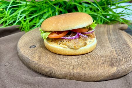 Чикен Бургер