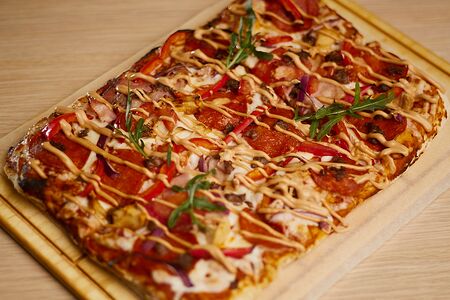 Римская пицца мясная