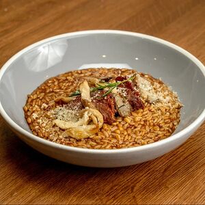 Орзо с щечками и грибами