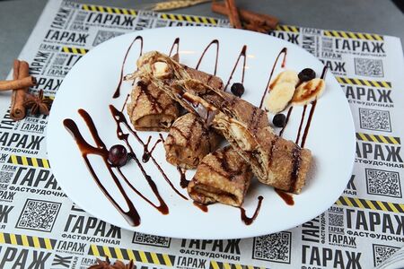 Блины с бананом и шоколадом