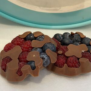 Малина и голубика 