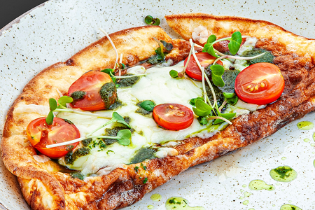 Фриттата капрезе