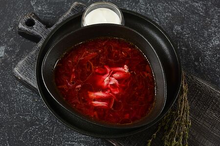 Борщ со сметаной