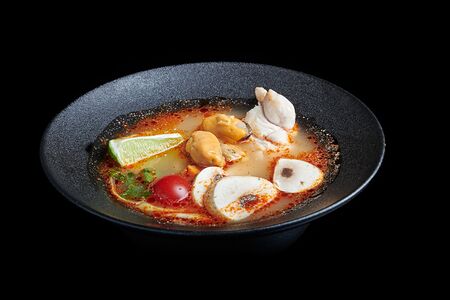 Том ям с курицей