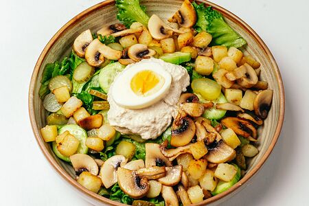 Салат с картофелем и шампиньонами