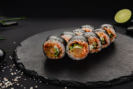 Футомаки с темпурной креветкой
