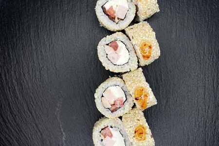 Чикен-ролл со сладким чили