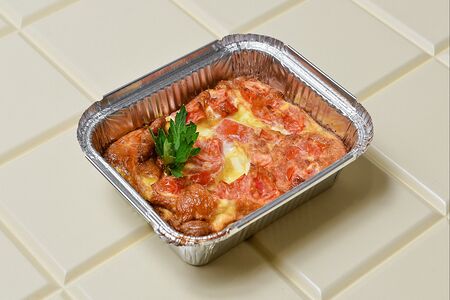 Омлет с помидорами