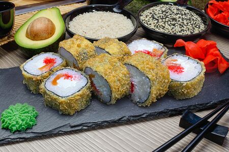 Горячий ролл Тобико Фрай