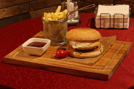 Гамбургер с курицей