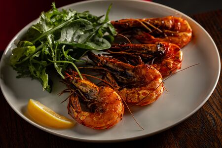 Тигровые креветки гриль