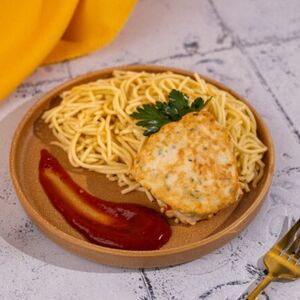 Оладьи куриные со спагетти