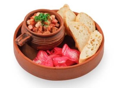 Лобио с беконом и капустой по-гурийски