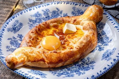 Хачапури по-аджарски