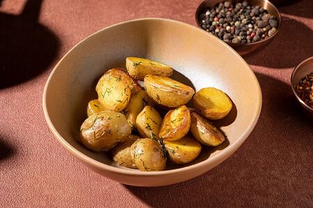 Обжаренный бейби картофель