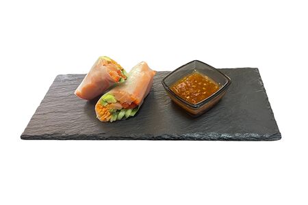 Спринг-ролл с лососем холодного копчения 