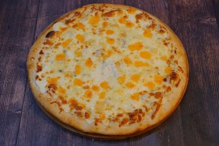 Пицца 4 сыра 