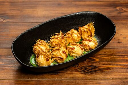 Хрустящие боллы из тигровых креветок