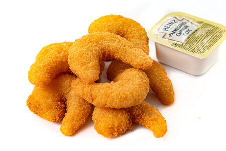 Креветки в панировке с соусом