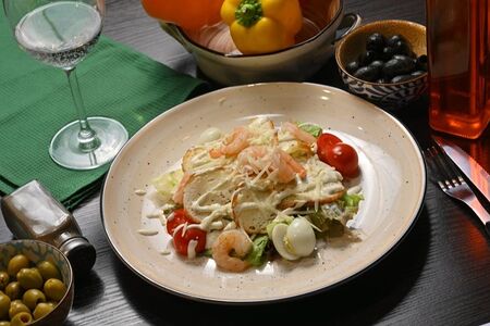 А-ля Цезарь с креветками